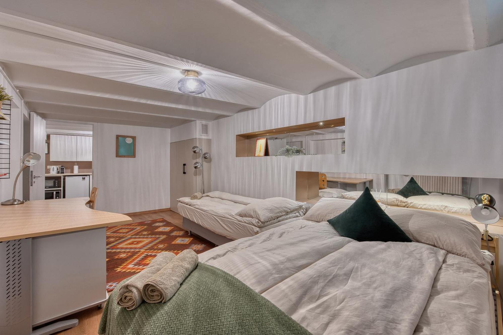 Comenstay Brussels Андерлехт Экстерьер фото